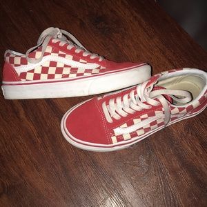 Red Vans😍